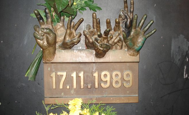 Сегодня Чехия отмечает День борьбы за свободу и демократию