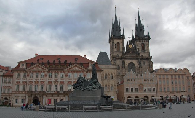 В Праге выявлено больше всего случаев коронавируса за последние девять дней