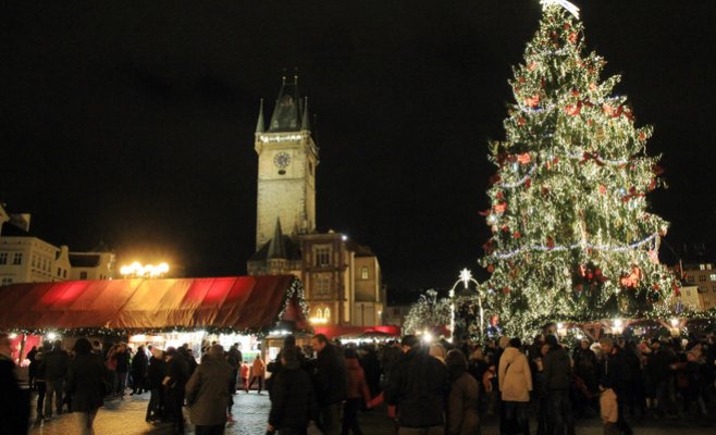 В этом году церемонию зажжения главной елки Чехии можно будет увидеть только онлайн