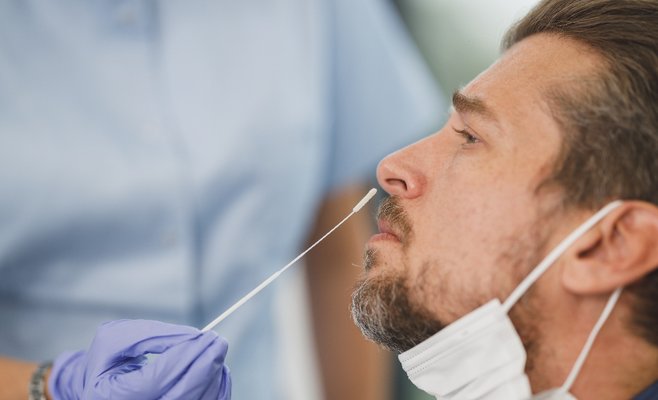 Новая мобильная лаборатория в Праге может оценить образцы в течение двух часов после сбора