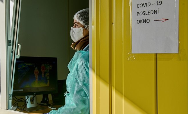 В Чехии остановилось снижение числа новых случаев Covid-19