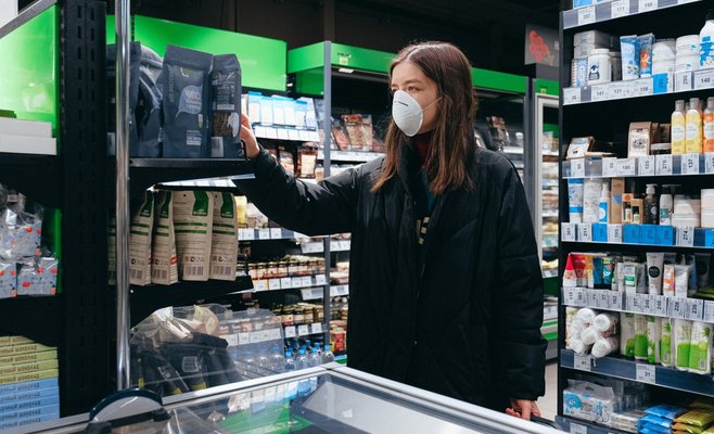 Блатны пообещал больше не закрывать магазины