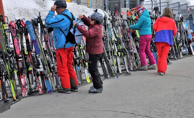 Полиция готовится проверять иностранцев, направляющихся на чешские горнолыжные курорты