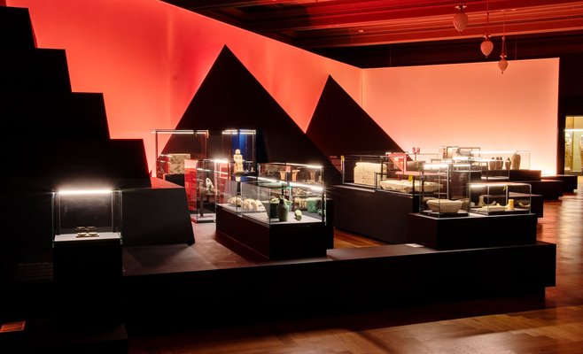 Выставка «Короли Солнца» в Национальном музее в Праге продолжает работать