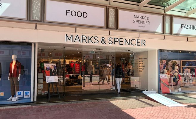Marks & Spencer закрывает продуктовые магазины в Чехии до окончания пандемии