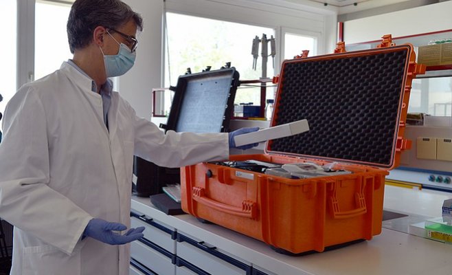 Количество новых случаев коронавируса в Чехии уменьшилось почти вдвое