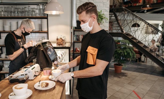 На следующей неделе правительство рассмотрит вопрос о переходе на четвертый уровень системы PES