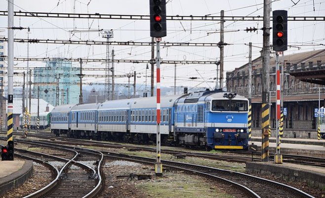 Чешские железные дороги снизят зарплаты 700 сотрудникам