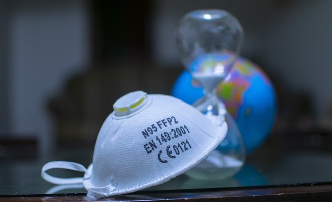 После заявления Бабиша чехи стали массово скупать респираторы