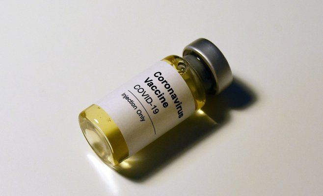 В Чехии зарегистрирован первый смертельный случай после вакцинации от коронавируса