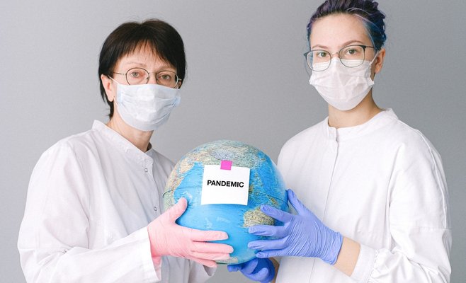 Медработники получат вознаграждение в размере 75 тыс. крон