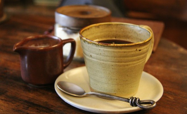 Студенты из Праги изобрели уникальные съедобные чашки