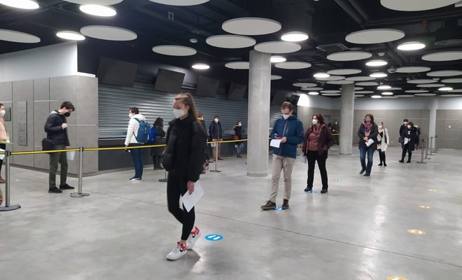 Ежедневный прирост инфицированных в Чехии снижается с каждой неделей