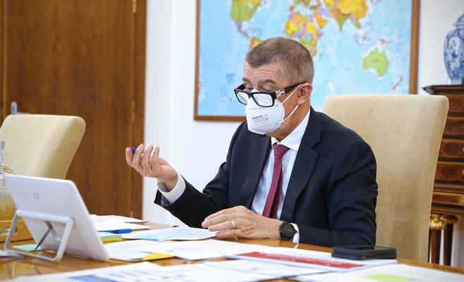 Бабиш проведет переговоры с лидерами оппозиции о продлении чрезвычайного положения