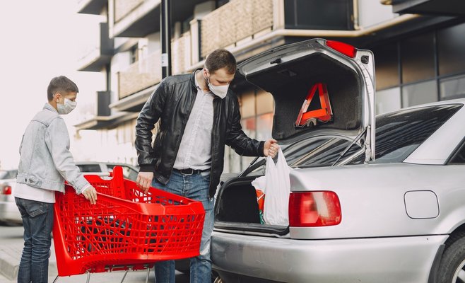 По мнению продавцов, закрытие магазинов в Страстную пятницу значительно повысит концентрацию людей