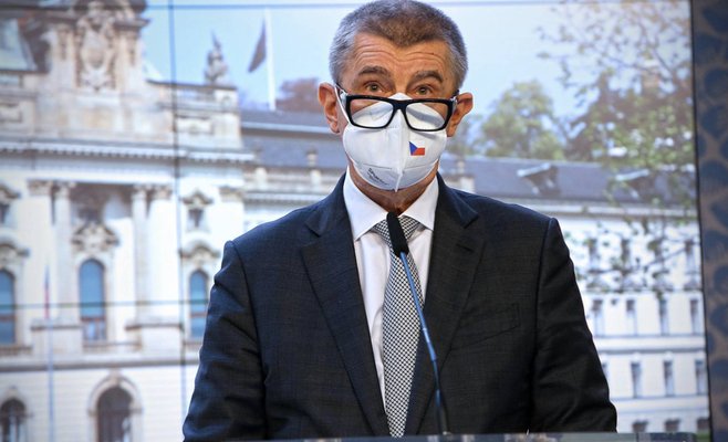 Бабиш: с 12 апреля отменяется запрет на поездки между районами