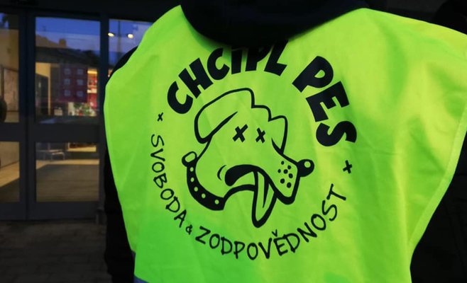 Движение Chcípl PES призывает родителей не отправлять детей в школу