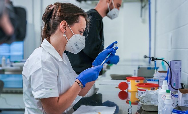 На сегодняшний день в Чехии введено более 2 млн доз вакцины