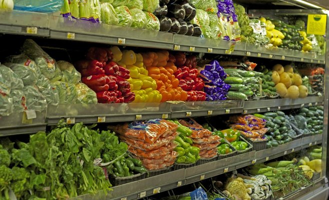 Статистики рассказали, как изменились цены на продукты в ЧР