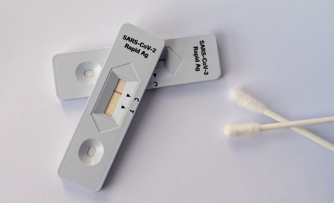 С июня чехи смогут бесплатно сделать два ПЦР и четыре антигенных теста