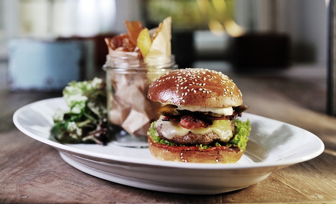 Dish Fine Burger Bistro