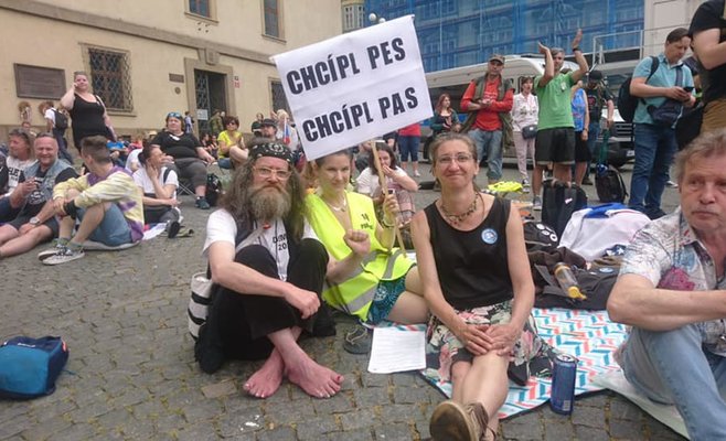 Оппозиция считает поправку о введении covid-паспортов излишней