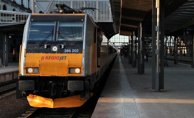 С воскресенья поезда RegioJet будут курсировать из Праги в Вену и Будапешт