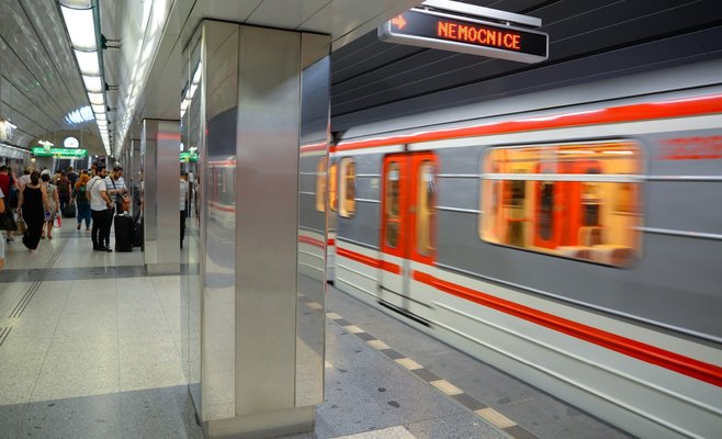 Прага продлит работу метро до полуночи