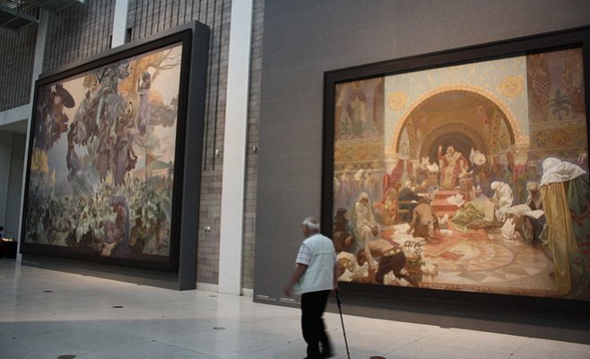 «Славянскую эпопею» снова можно увидеть в замке в Моравском Крумлове