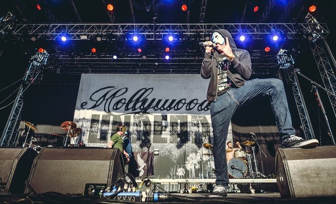 В аэропорту Градец-Кралове начинается фестиваль Rock for People Hope