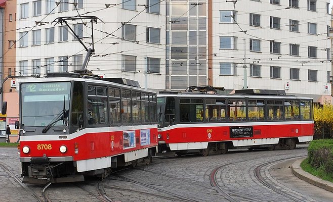 Прага распродает старые трамваи за 350 тыс. крон