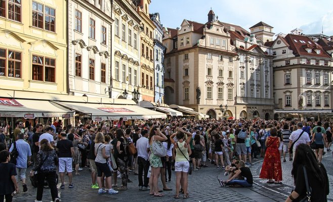 Доверие к чешской экономике в августе упало из-за туризма и промышленности