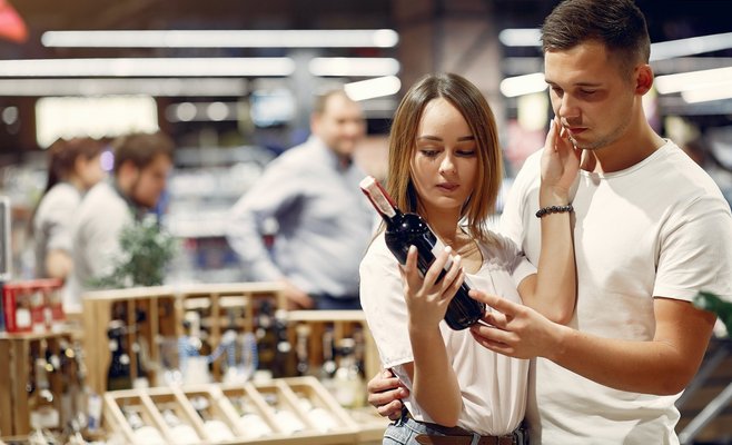 В прошлом году расходы чехов на алкоголь и здоровье увеличились