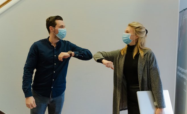 Минздрав рассказал, когда можно будет смягчить масочный режим