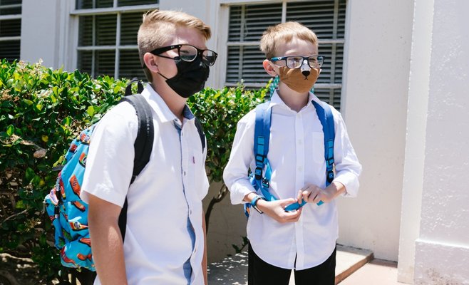 Из-за распространения коронавируса в Праге 3 была закрыта начальная школа