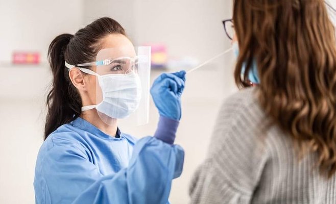 В среду в Чехии было выявлено 732 новых случаев Covid-19, больше всего с 19 мая