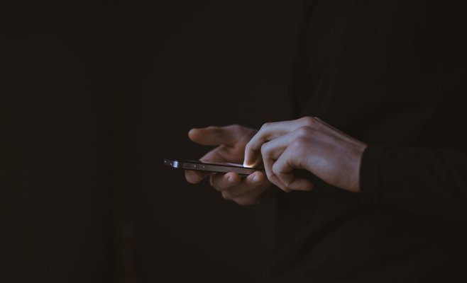 Хакеры атаковали чешских пользователей iPhone. Они воруют учетные данные