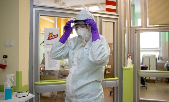 В субботу команда AntiCovid представила свои рекомендации правительству