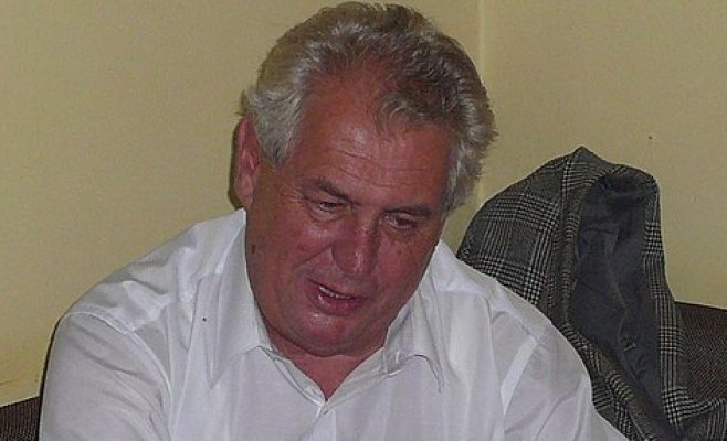 Президент Милош Земан уже может принимать посетителей