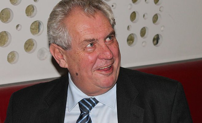 Президента Милоша Земана выписали из больницы