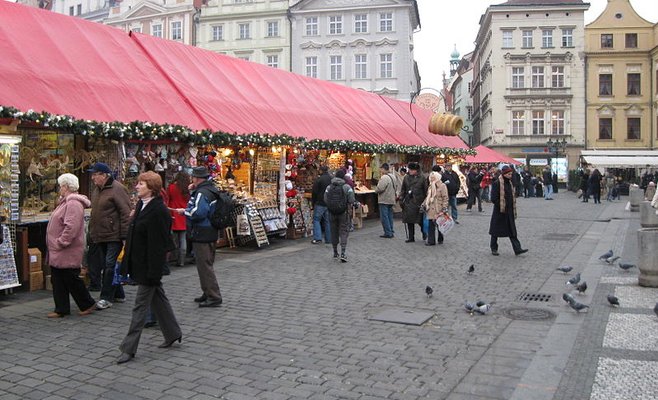 Мэрия Праги просит пересмотреть решение о запрете рождественских ярмарок
