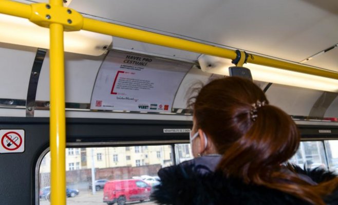 В общественном транспорте Праги появились плакаты с цитатами Вацлава Гавела