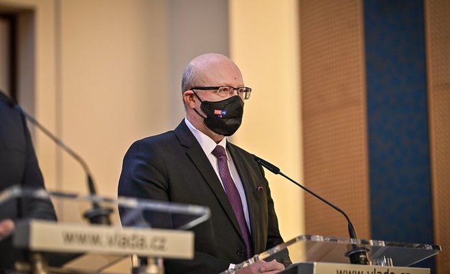 Новый министр здравоохранения Властимил Валек призвал чехов отменить вечеринки на Рождество и Новый год