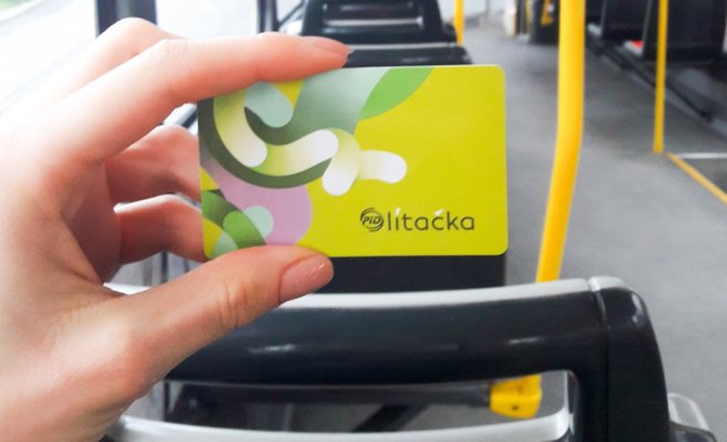 Из-за сбоя в приложении PID lítačka у пассажиров общественного транспорта Праги дважды списали деньги за проездной