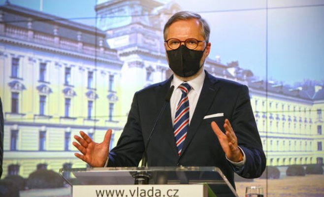 Правительство Чехии объявило об отмене ограничений для непривитых с 9 февраля