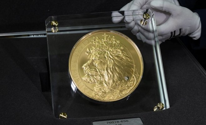 Чешский монетный двор выпустил самую большую золотую монету в Европе