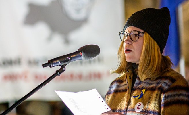 Около тысячи человек собрались в центре Праги, чтобы выразить солидарность с Украиной