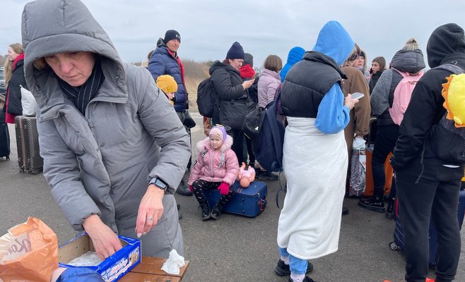 Обзор: какие меры одобрили депутаты для помощи беженцам из Украины