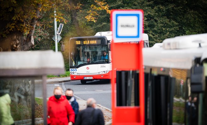 С сегодняшнего дня общественный транспорт Праги возвращается к обычному режиму работы