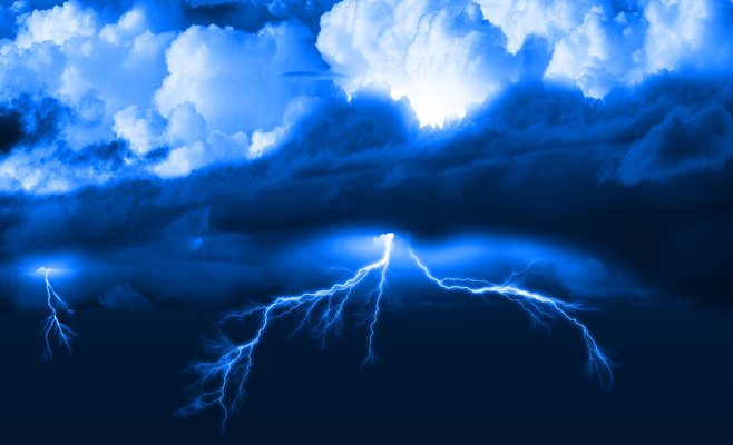 Метеорологи предупреждают о сильных грозах, которые обрушатся на Чехию